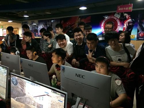 脚尖对筐 脚尖对筐