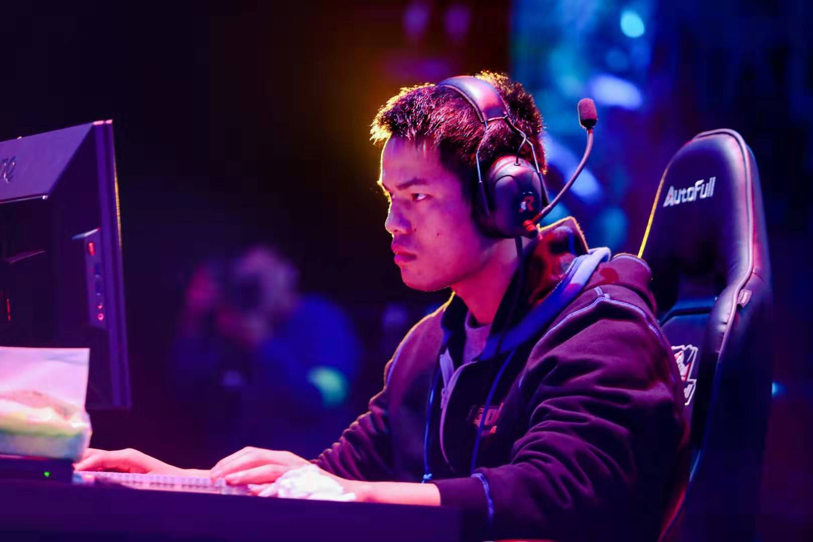 站上点球点 站上点球点