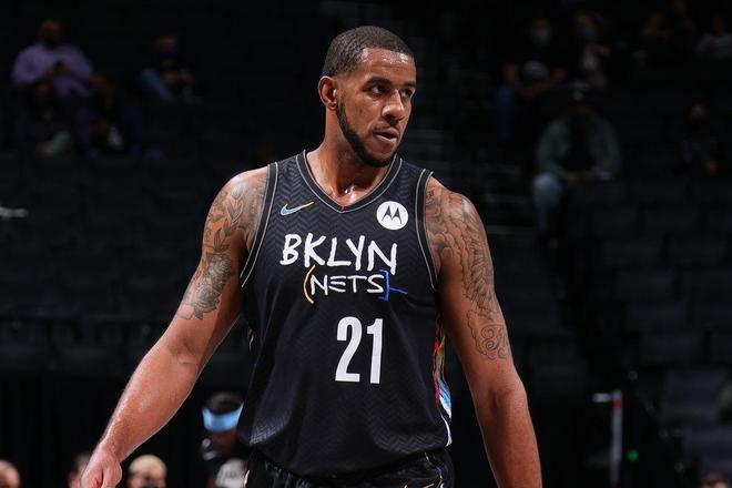 申京的持球 申京的持球